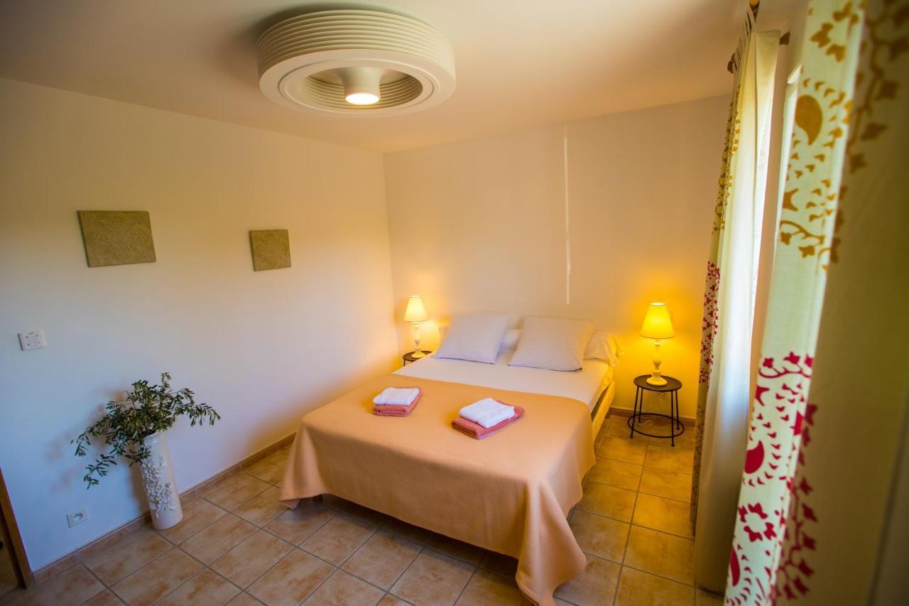 Les Villas De Perret Joyeuse Dış mekan fotoğraf