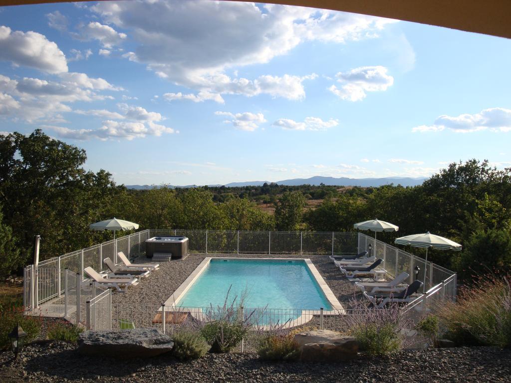 Les Villas De Perret Joyeuse Dış mekan fotoğraf