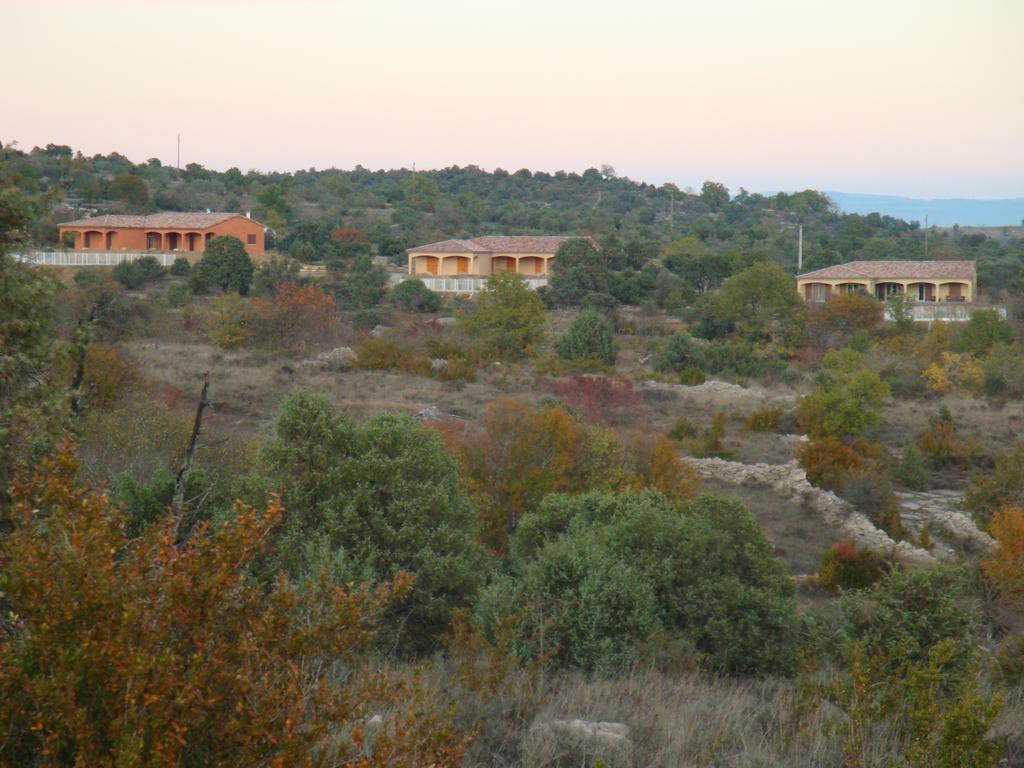 Les Villas De Perret Joyeuse Dış mekan fotoğraf
