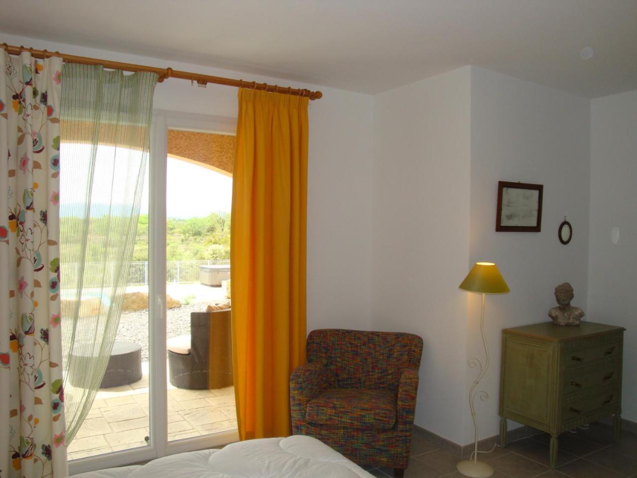 Les Villas De Perret Joyeuse Dış mekan fotoğraf