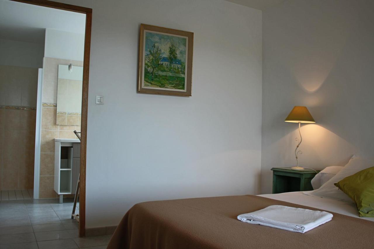 Les Villas De Perret Joyeuse Dış mekan fotoğraf
