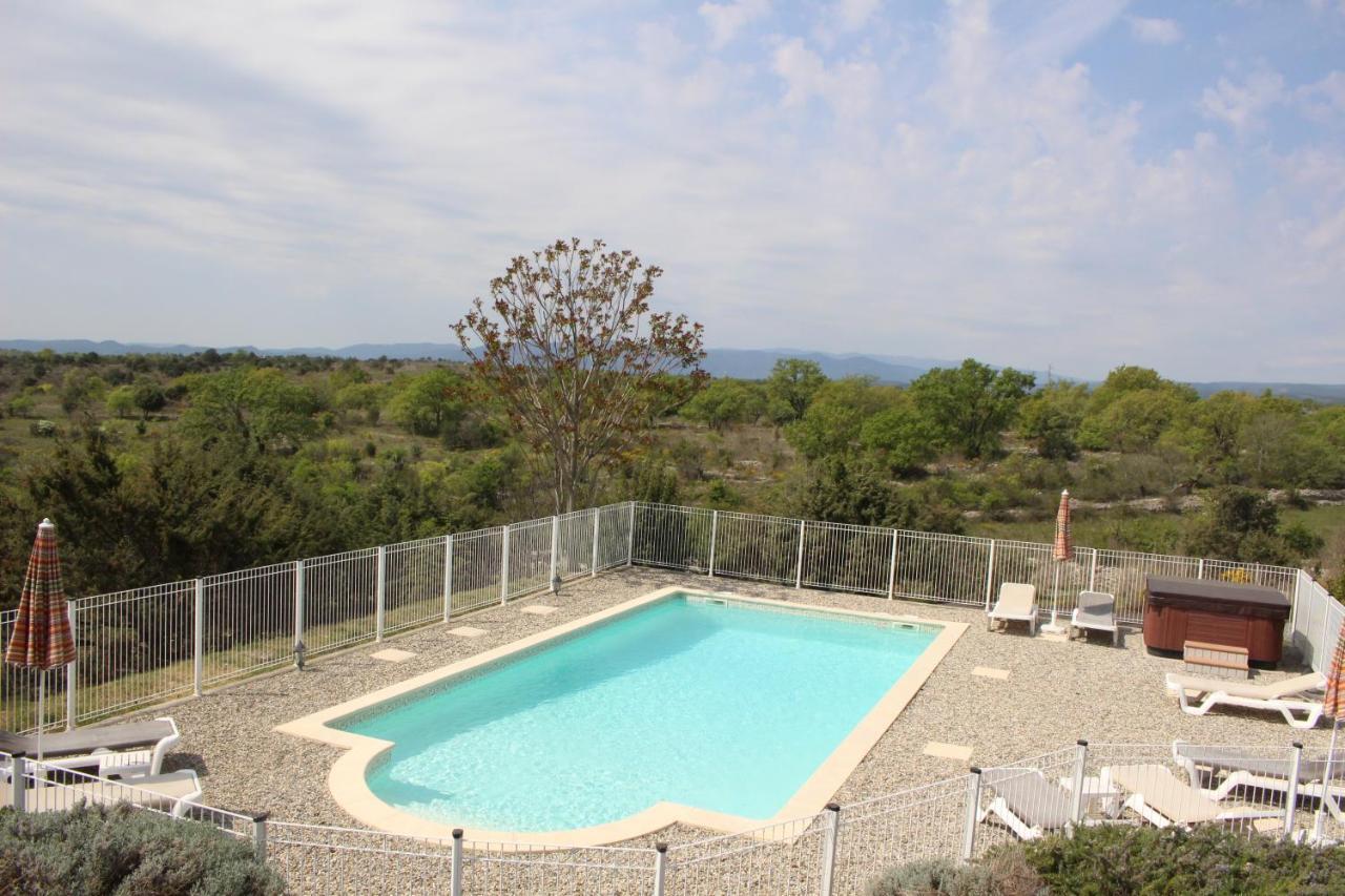 Les Villas De Perret Joyeuse Dış mekan fotoğraf